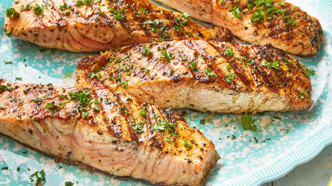 গ্রিল করা সালমন মাছ – শক্তিশালী মাসলের গোপন অস্ত্র